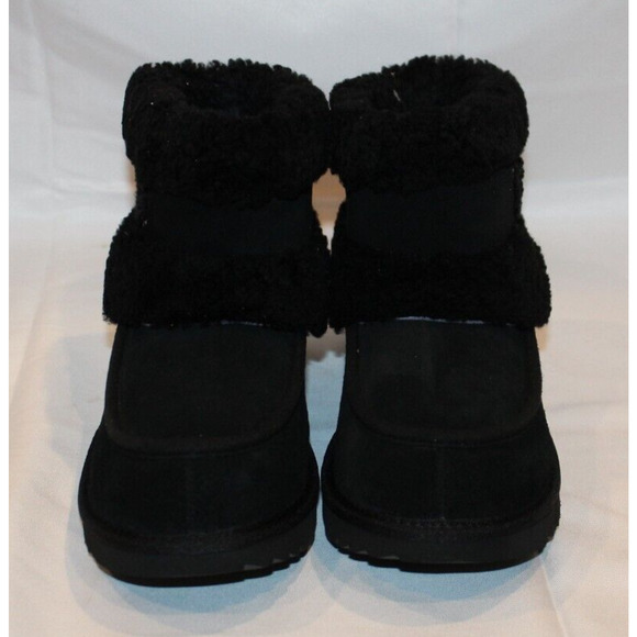 NIB UGG YOUTH 4 WOMEN'S 5.5-6 MINI SUEDE SHEARLING LINED BOOTS BLACK - Picture 6 of 8